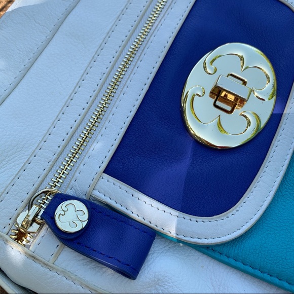 🩵 Emma Fox Clororblock Crossbody Bag - Picture 3 of 7